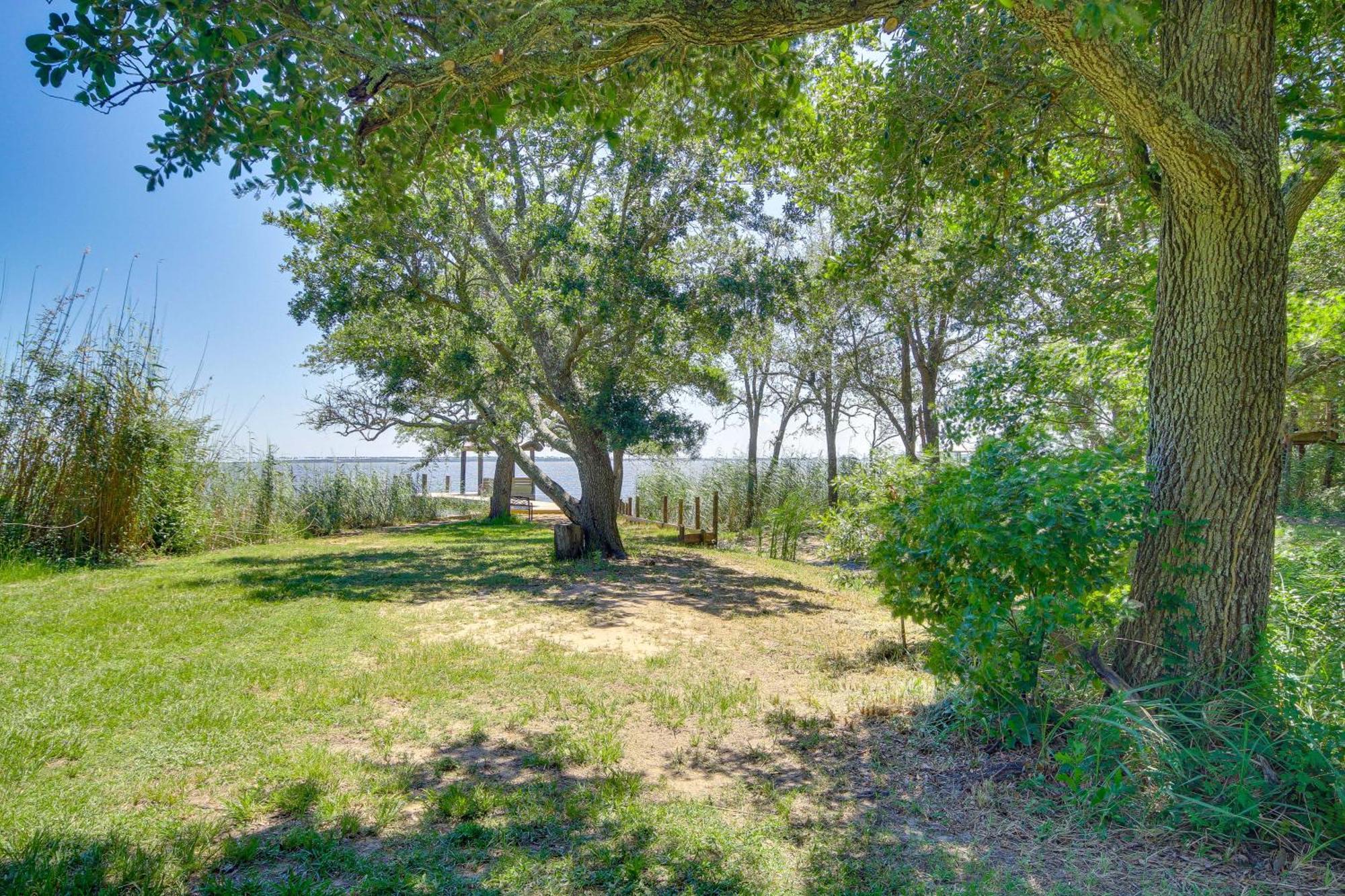 Historic Biloxi Bay Cottage With Beautiful View Оушен-Спрингс Экстерьер фото